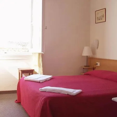 Guest house Residenza Le Rondini 4*