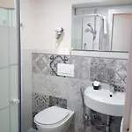 Konukevi Residenza Le Rondini 3*