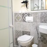 Konukevi Residenza Le Rondini