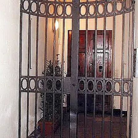 Residenza Le Rondini Vendégház Firenze
